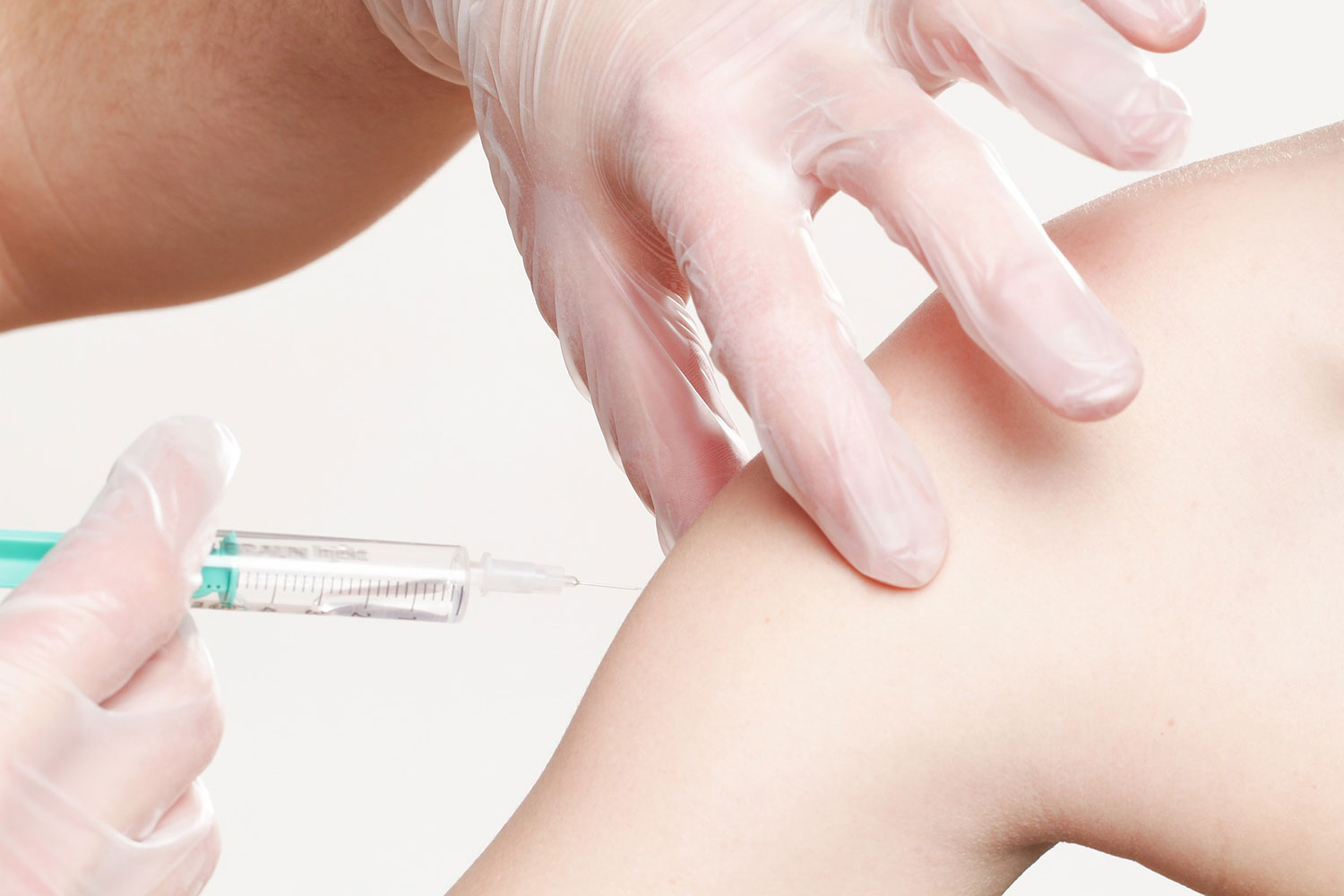 Vacunas antigripal y antineumoc�cica: desde el lunes 6 de abril estar�n disponibles SIN COSTO en Farmacia Mutual